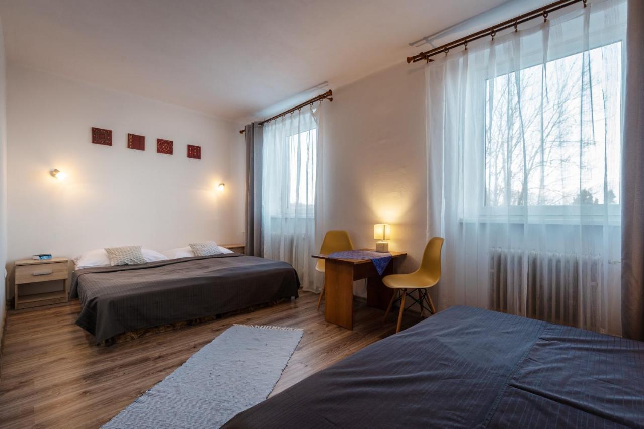 Hotel Poludnica Ліптовський Мікулаш Екстер'єр фото